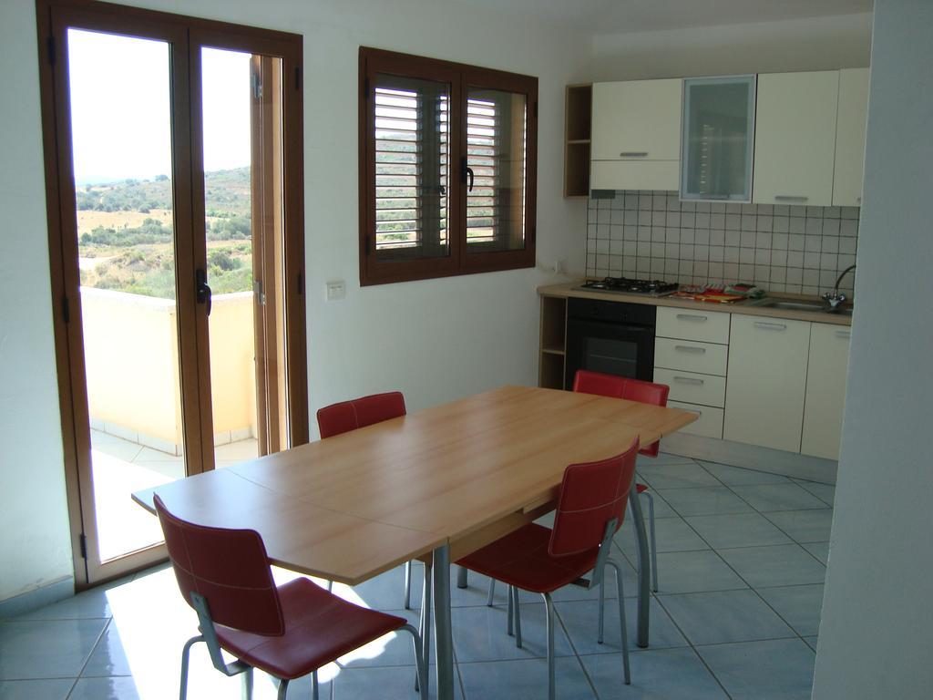 Case Vacanza Rosa Porto San Paolo  Extérieur photo