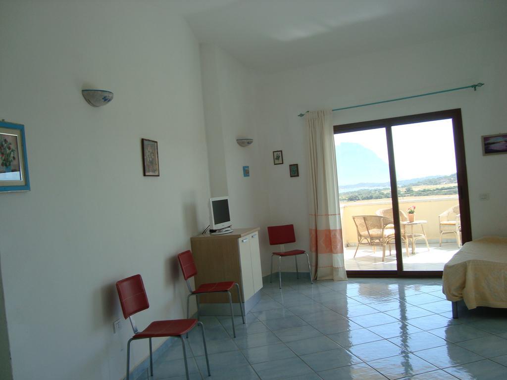 Case Vacanza Rosa Porto San Paolo  Extérieur photo