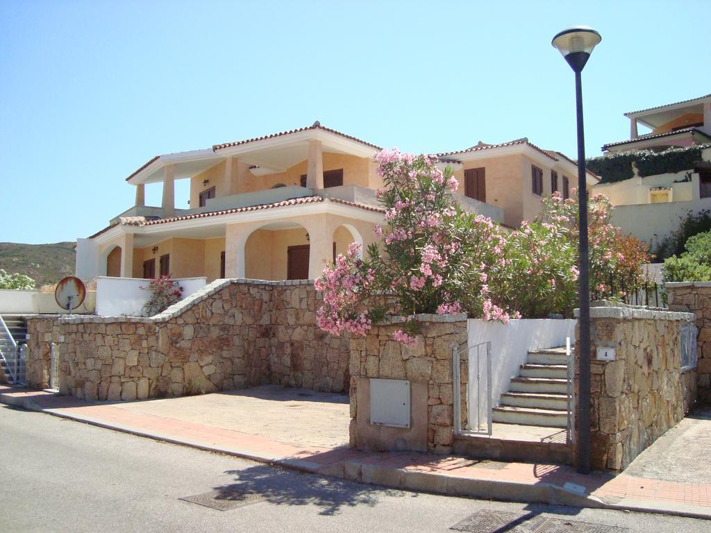 Case Vacanza Rosa Porto San Paolo  Extérieur photo