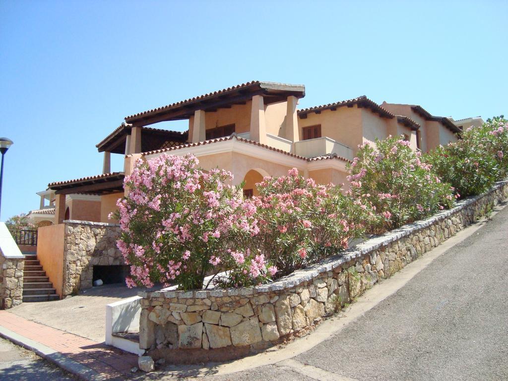 Case Vacanza Rosa Porto San Paolo  Extérieur photo