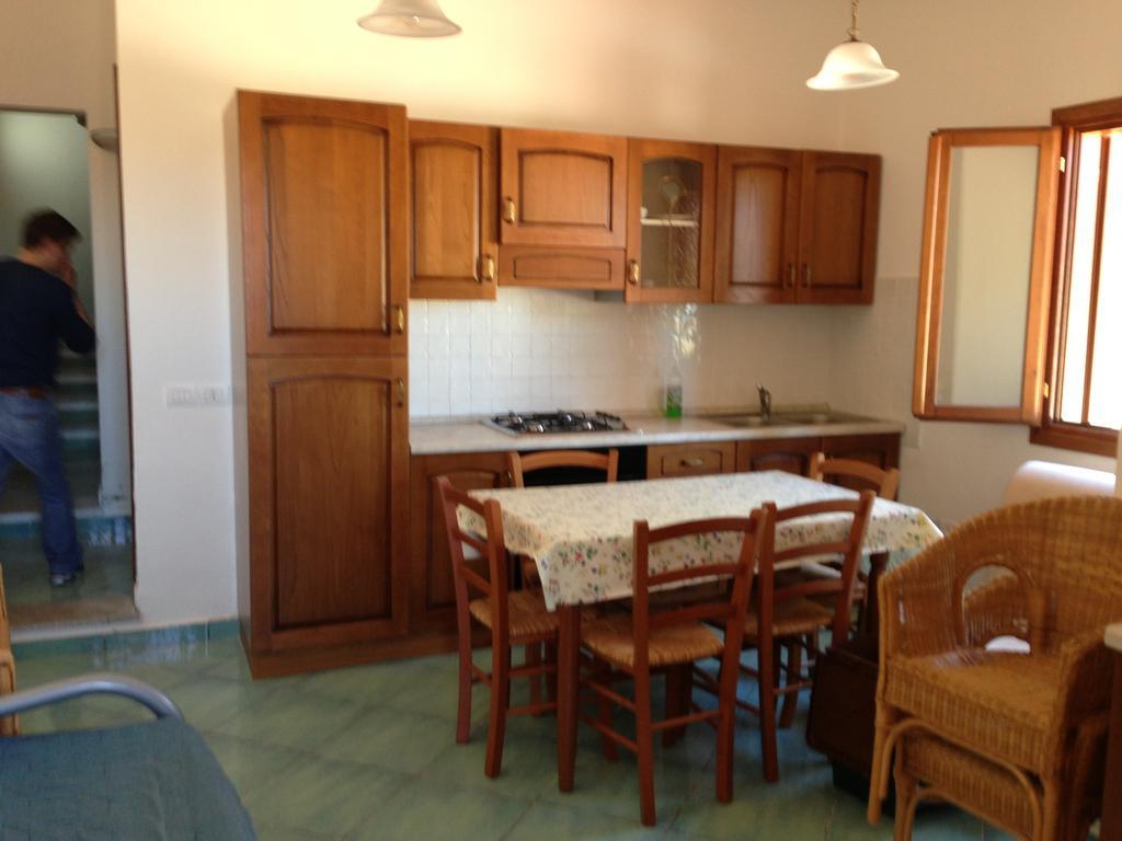 Case Vacanza Rosa Porto San Paolo  Extérieur photo