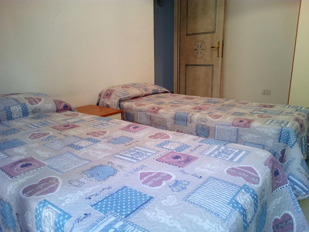 Case Vacanza Rosa Porto San Paolo  Extérieur photo